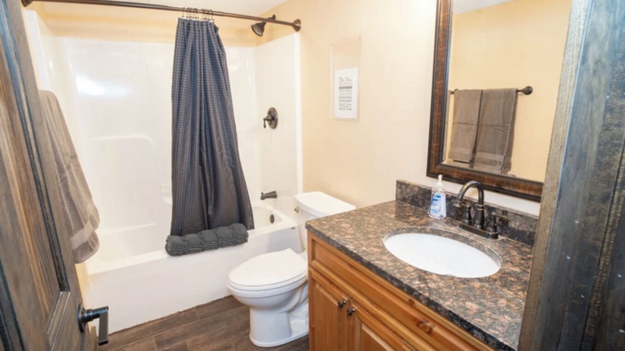Photo of Bathroom in Attica