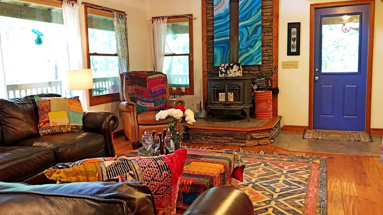 Photo of Livingroom in Blairsville