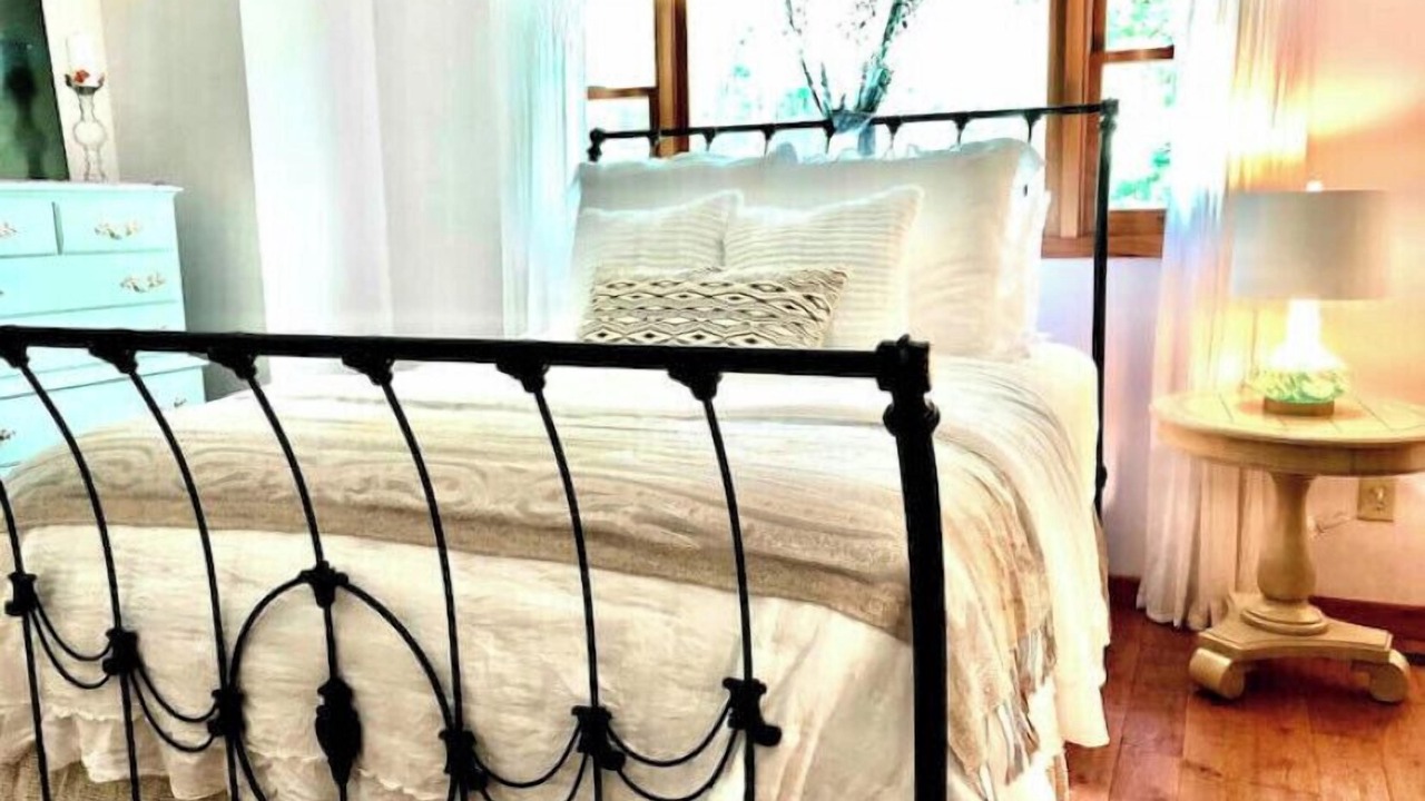 Photo of Bedroom in Blairsville