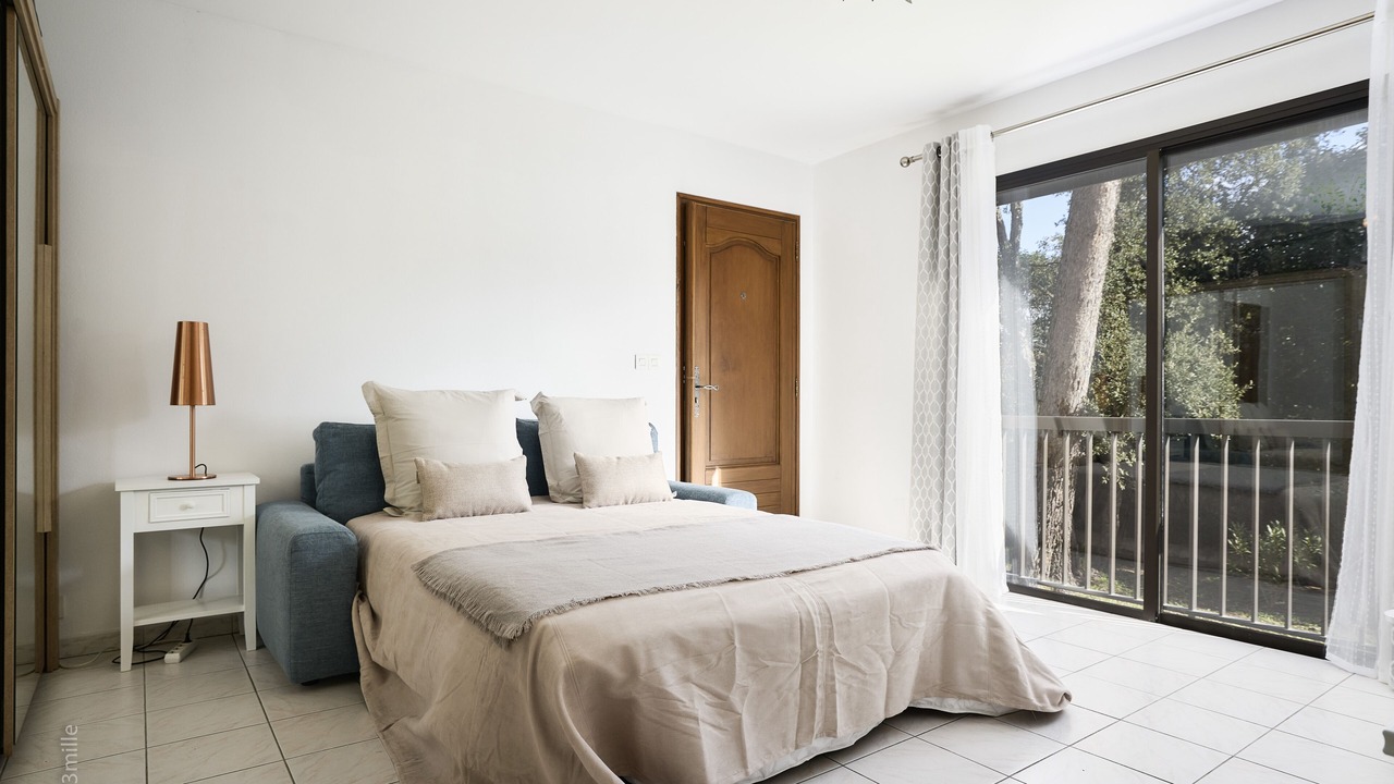 Photo of Bedroom in Valescure