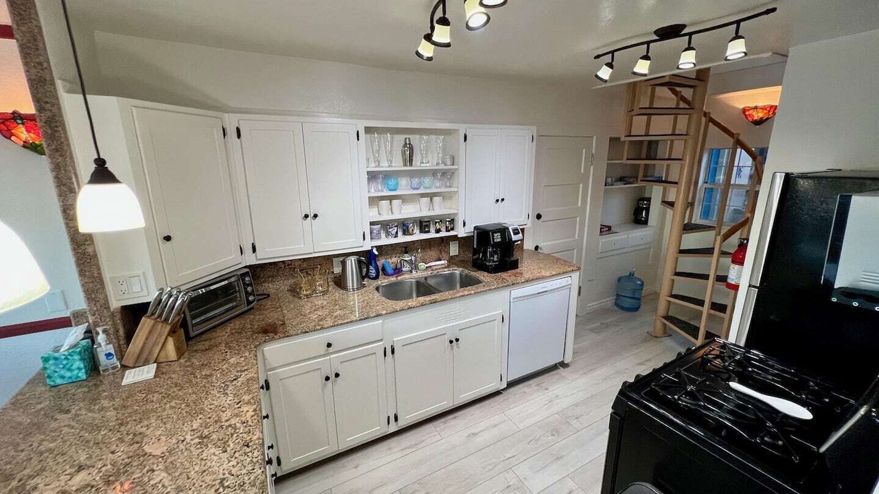 Photo of Kitchen in Avalon