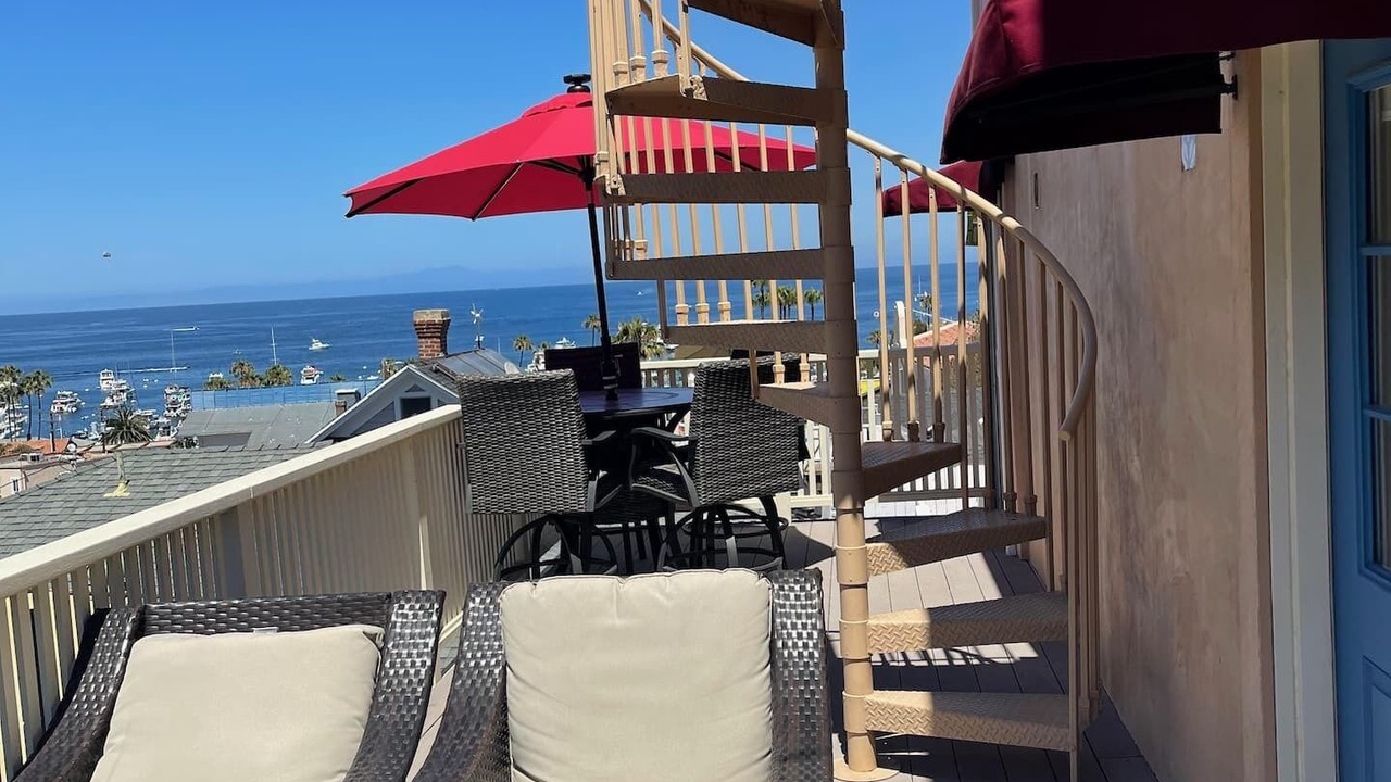 Photo of Outdoor in Avalon