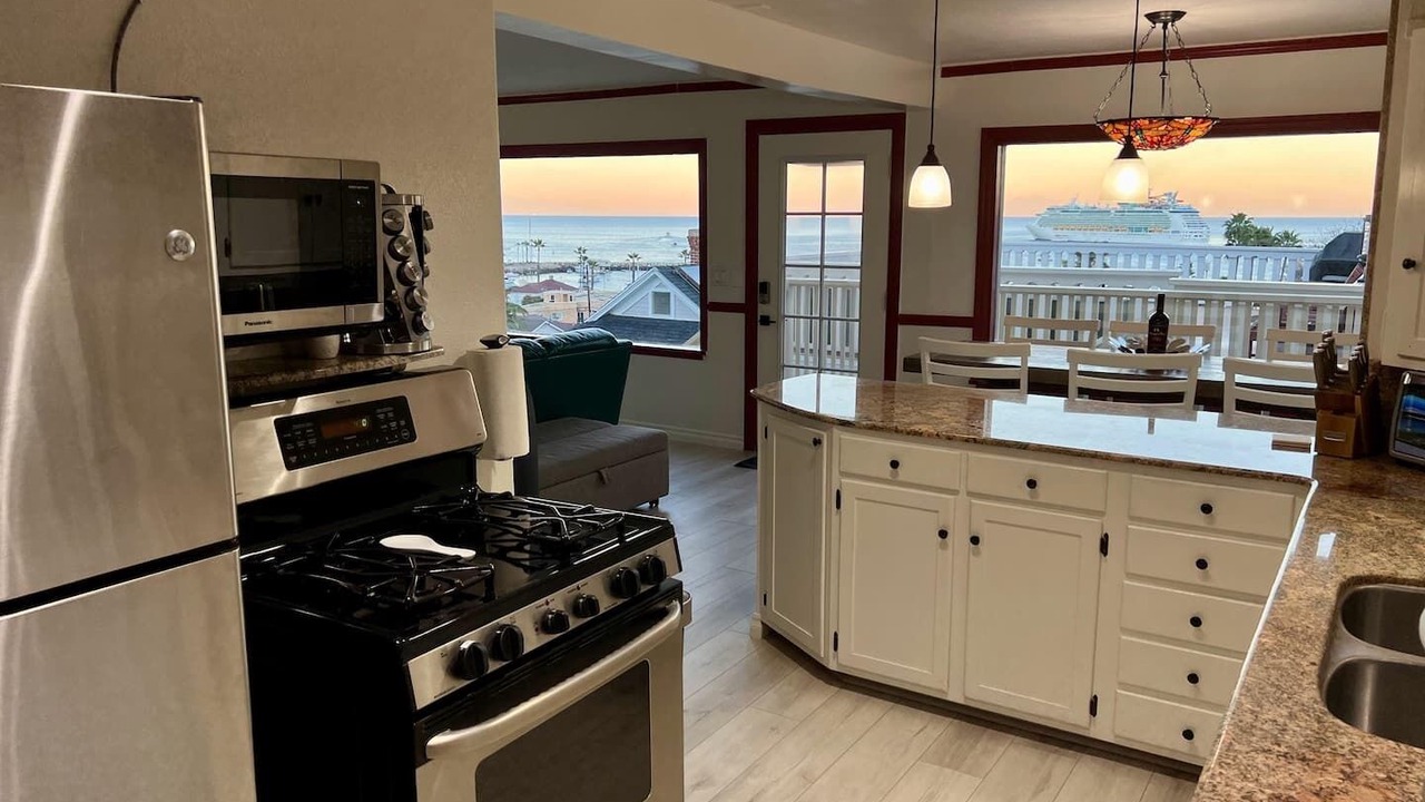 Photo of Kitchen in Avalon