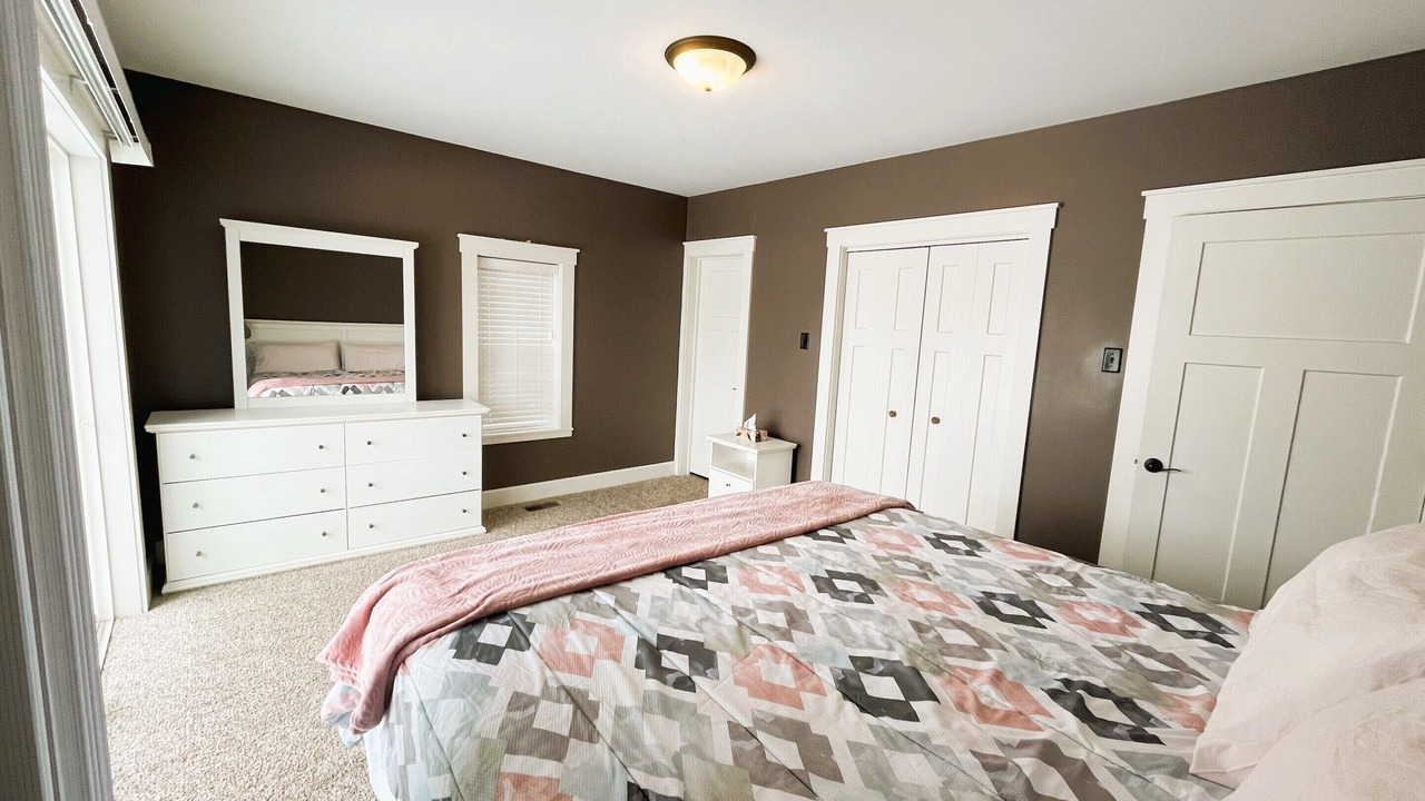Photo of Bedroom in Logan