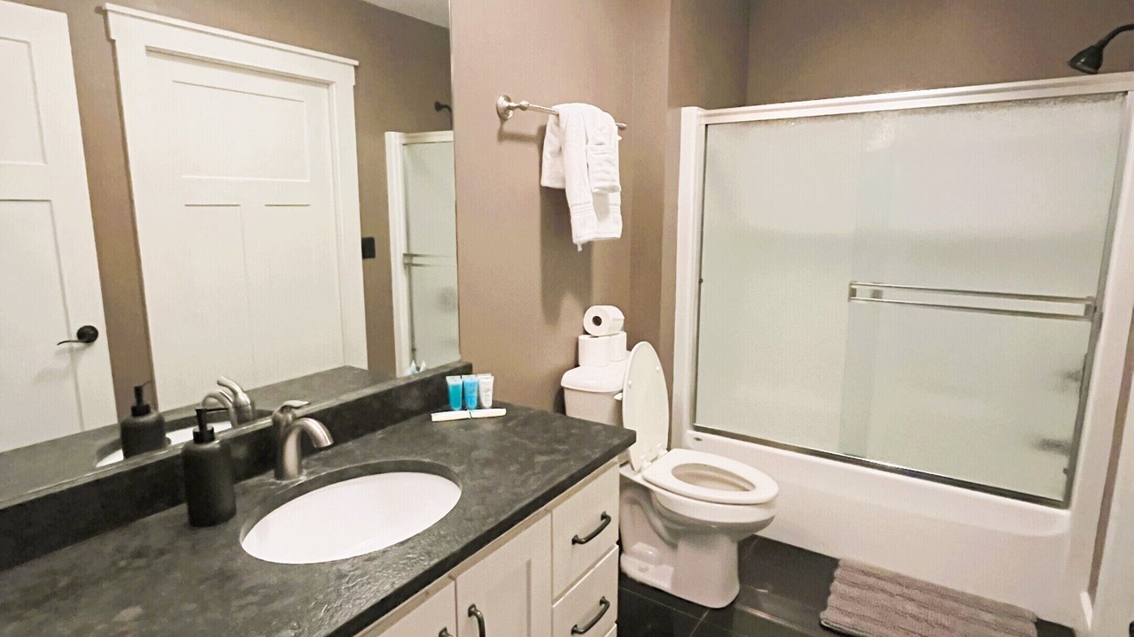 Photo of Bathroom in Logan