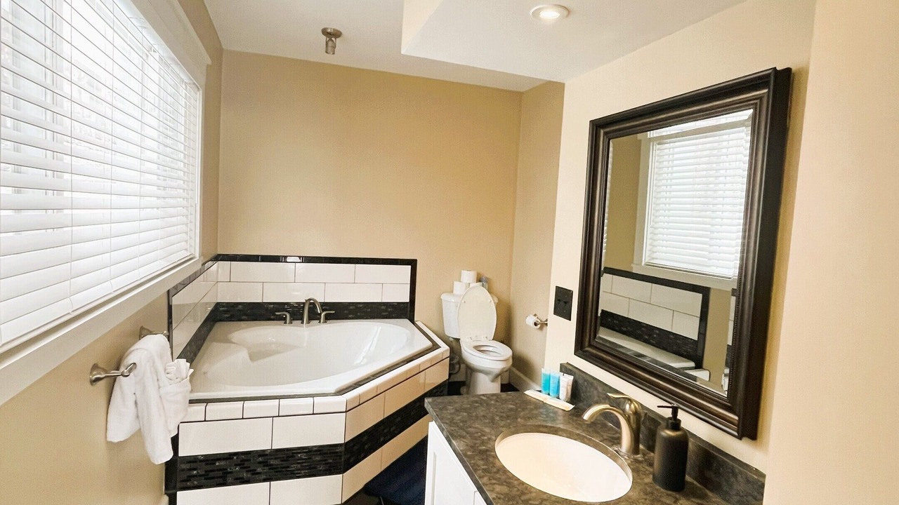 Photo of Bathroom in Logan