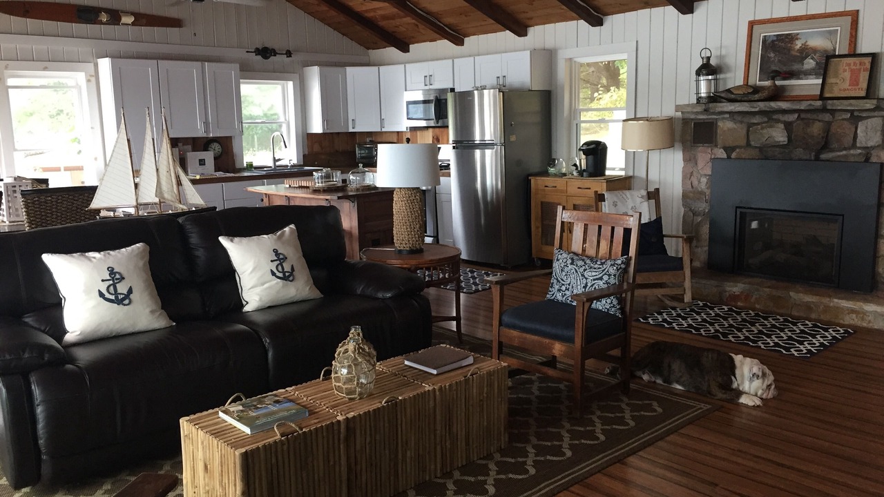 Photo of Livingroom in Wellesley Island