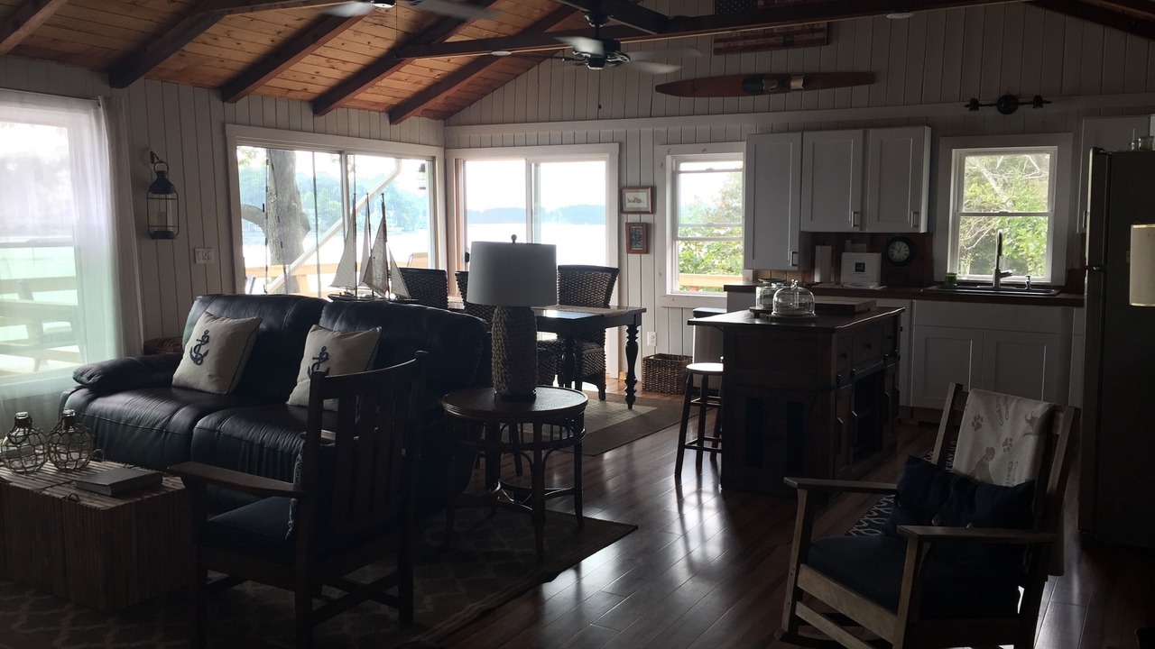 Photo of Livingroom in Wellesley Island