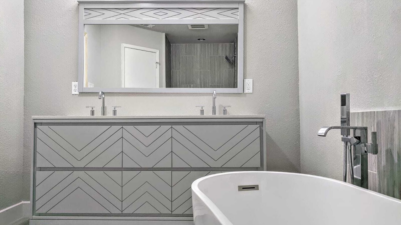 Photo of Bathroom in North Central Carrollton