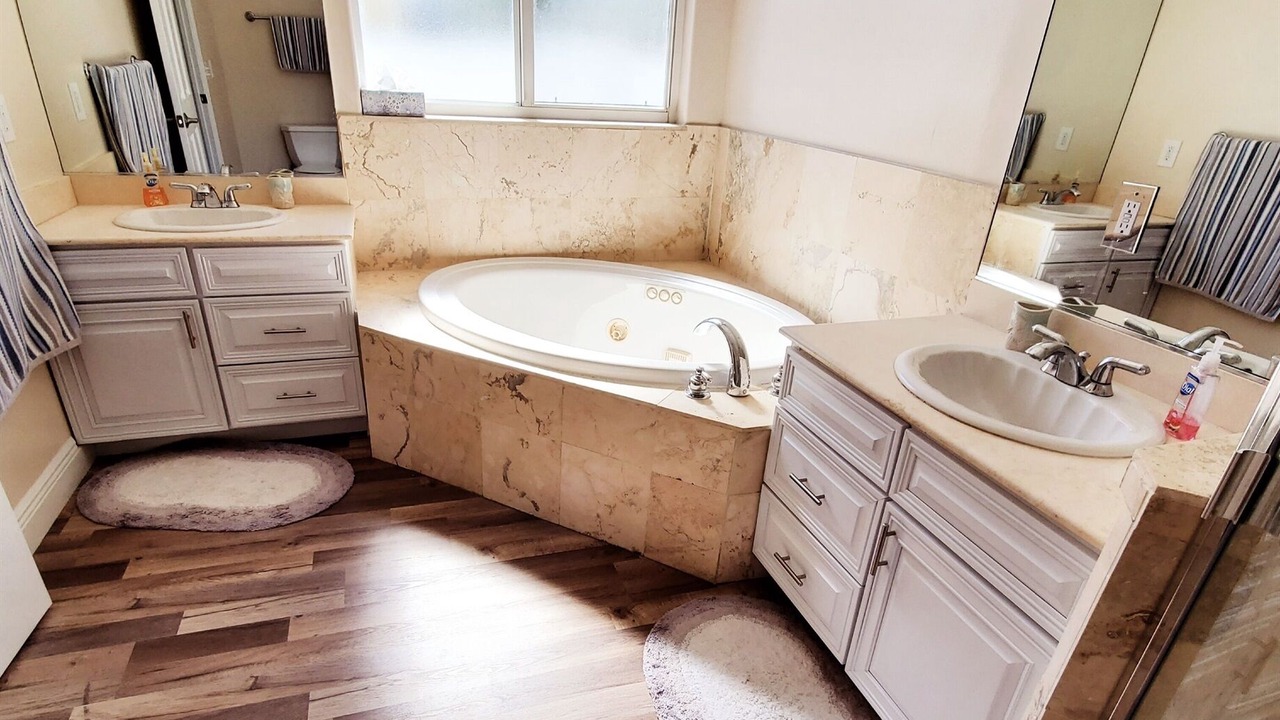 Photo of Bathroom in Key Colony Beach