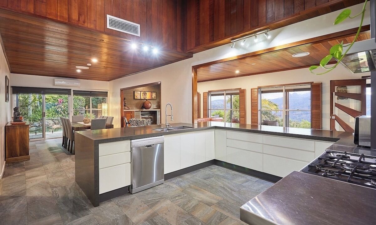 Photo of Kitchen in Currumbin Valley