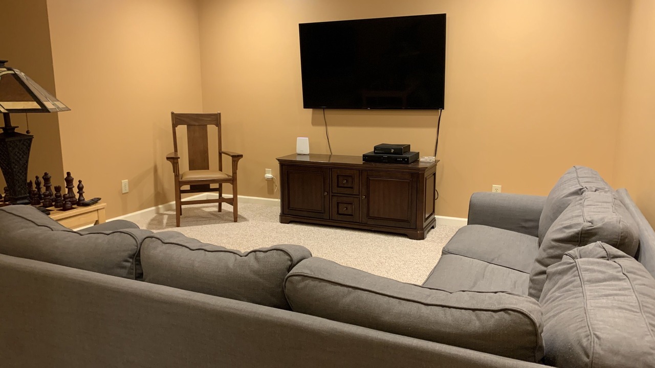 Photo of Livingroom in Olde Ferry Estates