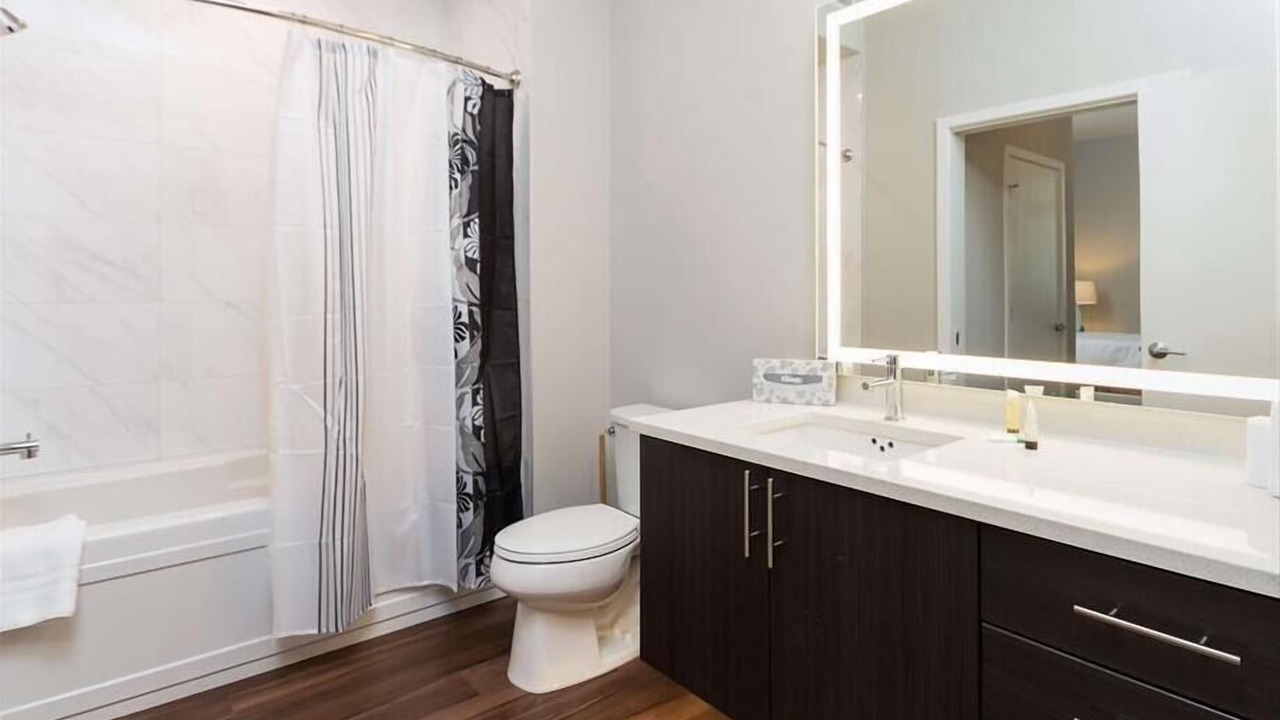 Photo of Bathroom in Shoreline West