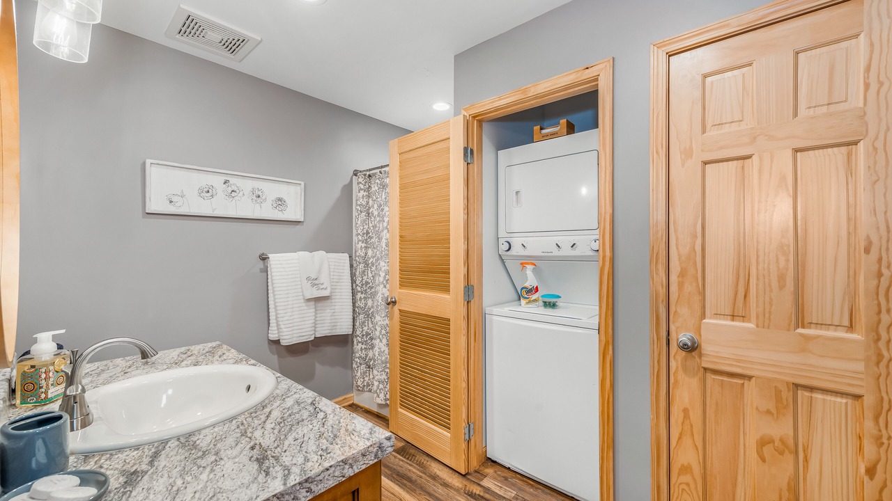 Photo of Bathroom in Fort Payne