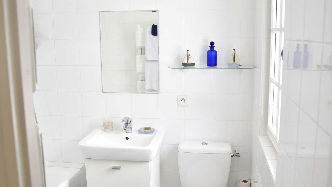 Photo of Bathroom in Gonneville-sur-Mer