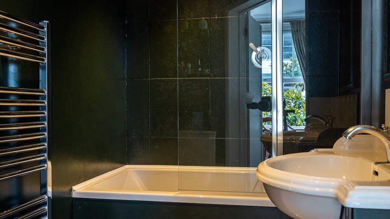 Photo of Bathroom in Chelsea Riverside