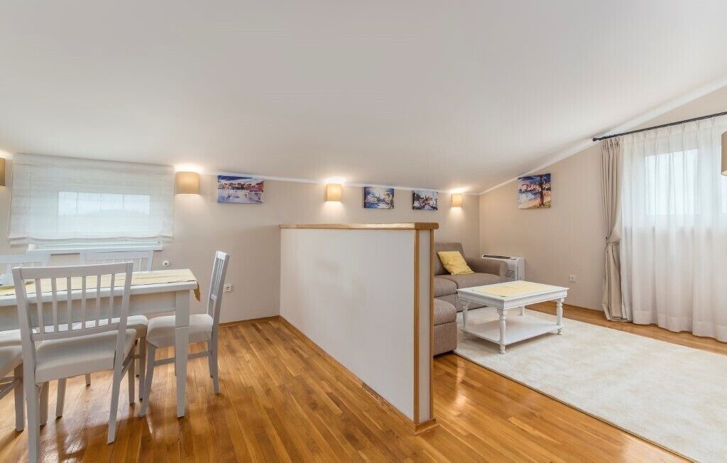 Photo of Livingroom in Musalez