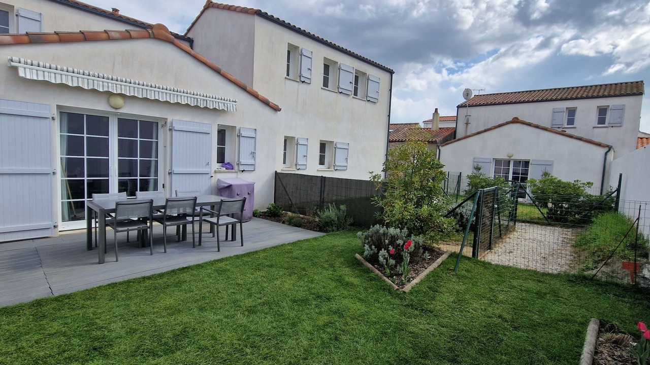 Photo of Outdoor in Brem Sur Mer