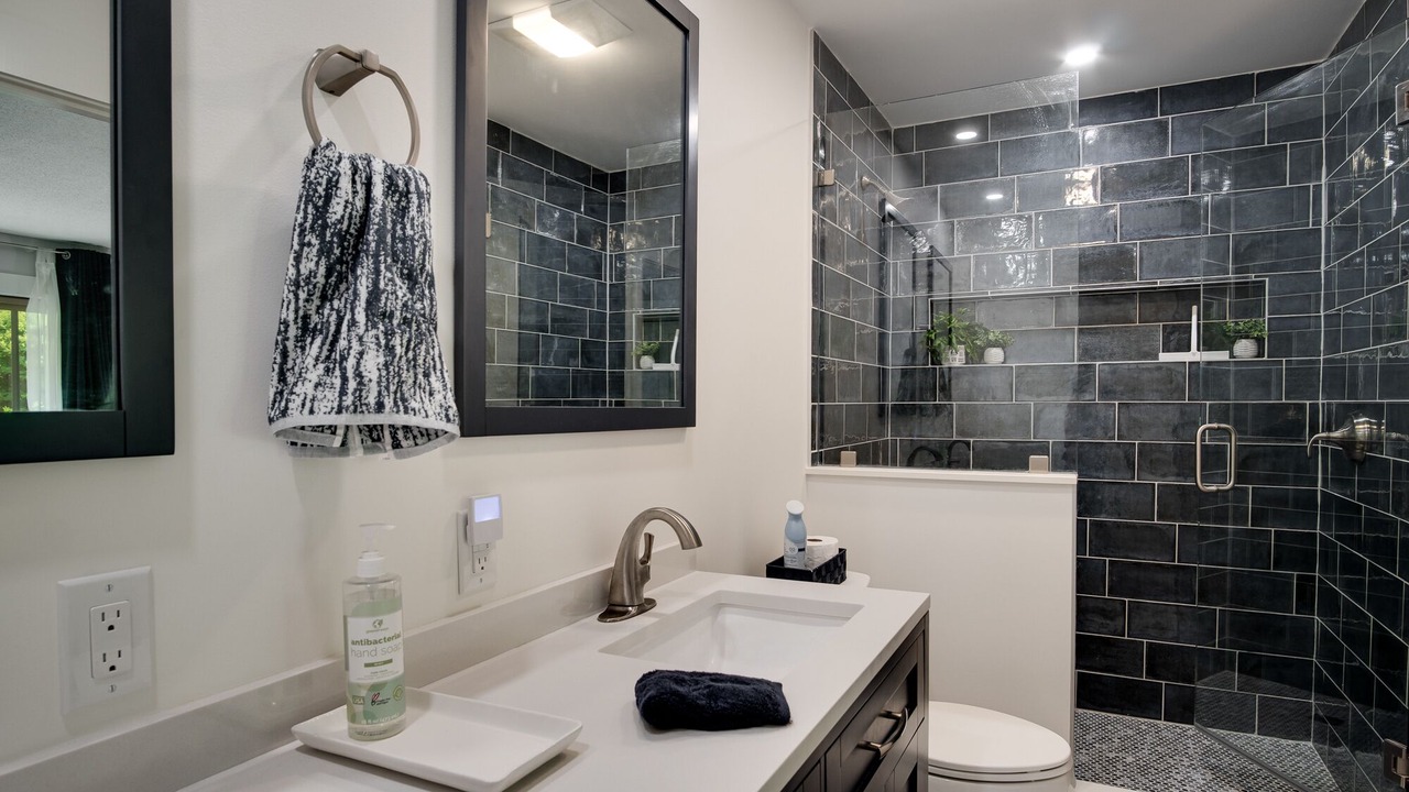 Photo of Bathroom in Sapphire