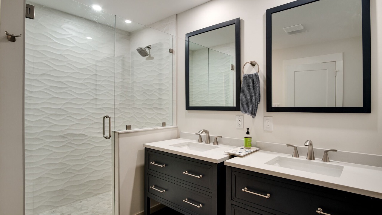 Photo of Bathroom in Sapphire