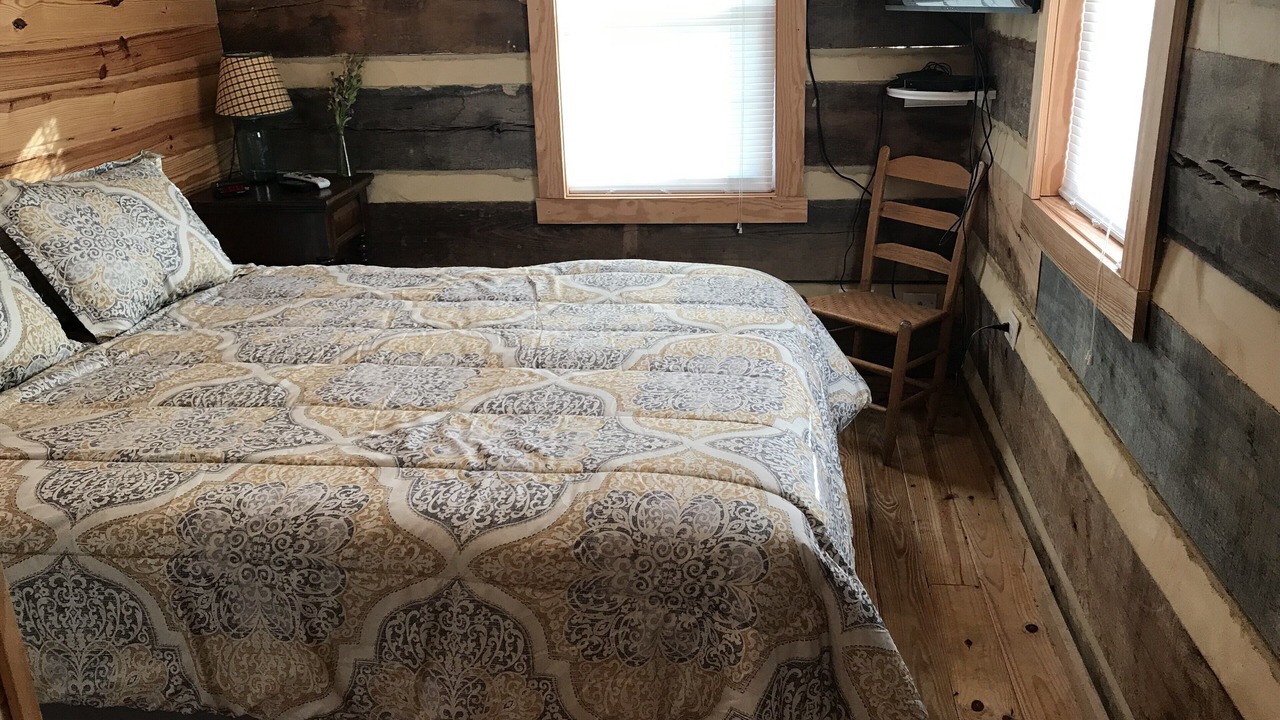Photo of Bedroom in Barboursville