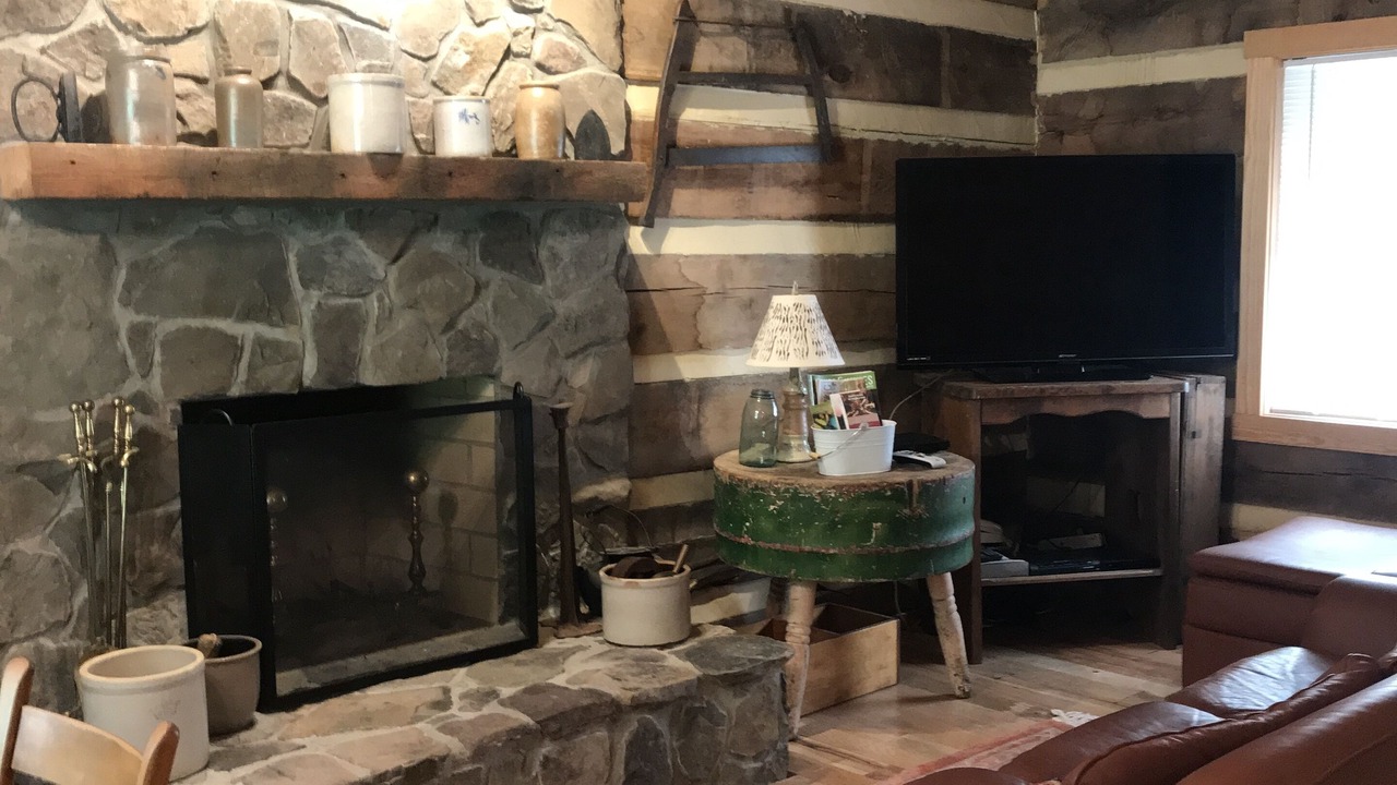 Photo of Livingroom in Barboursville