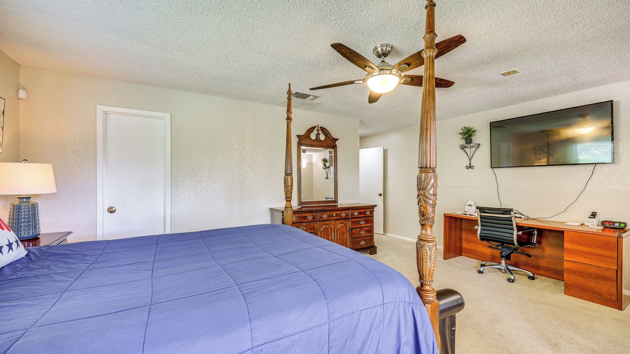 Photo of Bedroom in Helotes