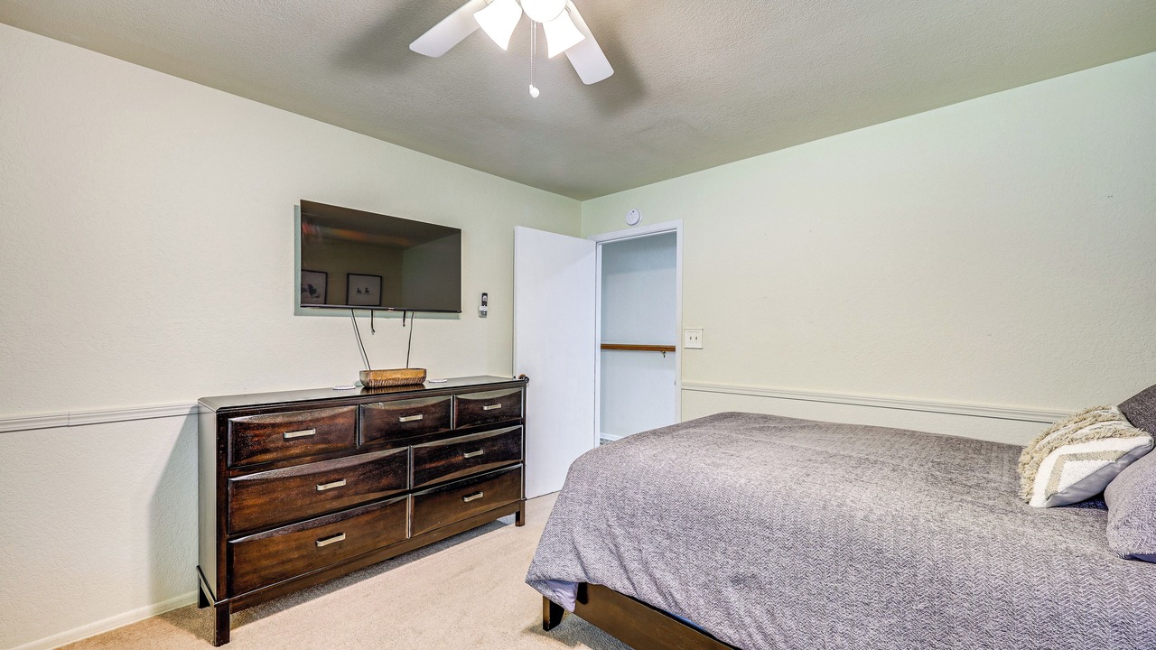 Photo of Bedroom in Helotes