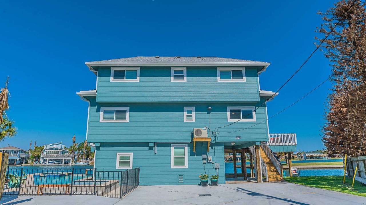 Photo of Outdoor in Jamaica Beach