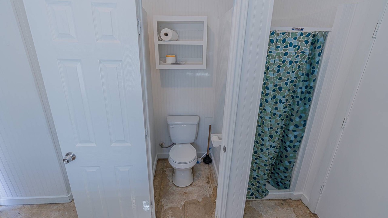 Photo of Bathroom in Jamaica Beach