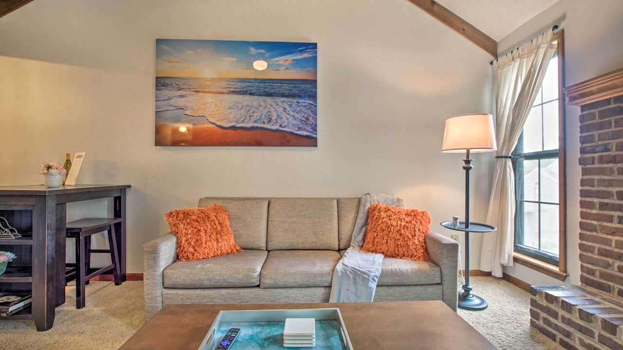 Photo of Livingroom in Shawnee