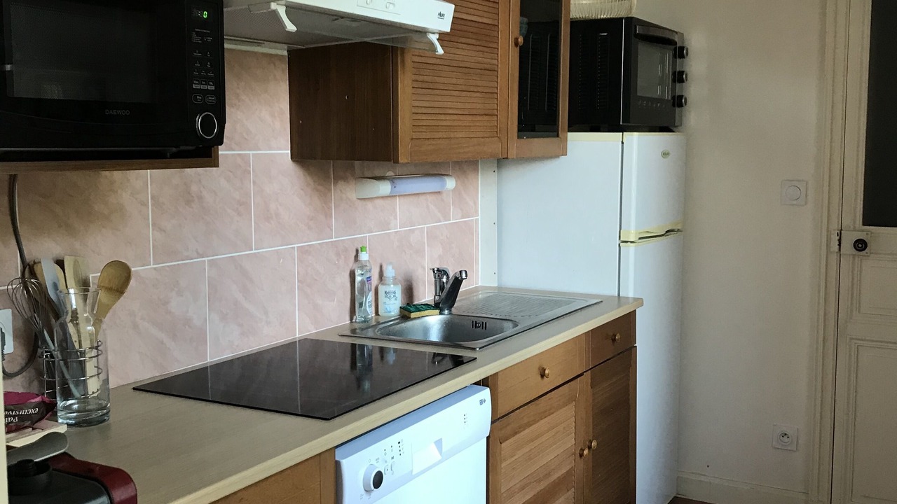 Photo of Kitchen in Montreuil-Juigne