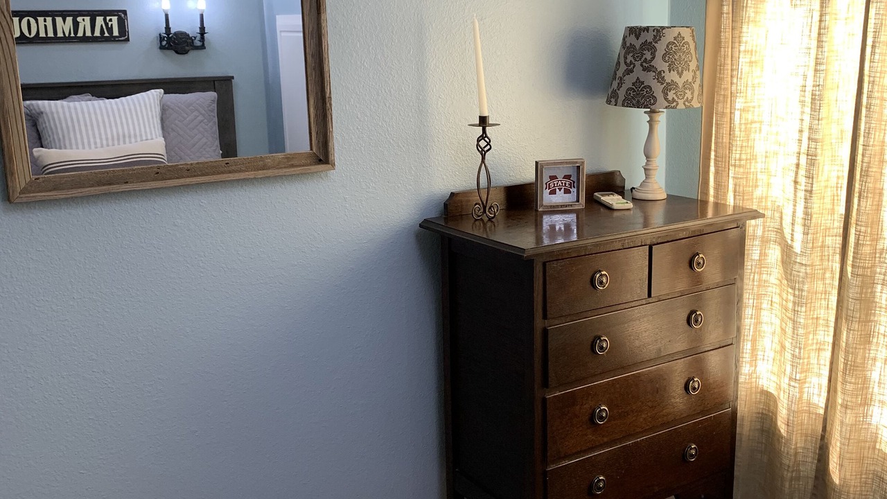 Photo of Bedroom in Batesville
