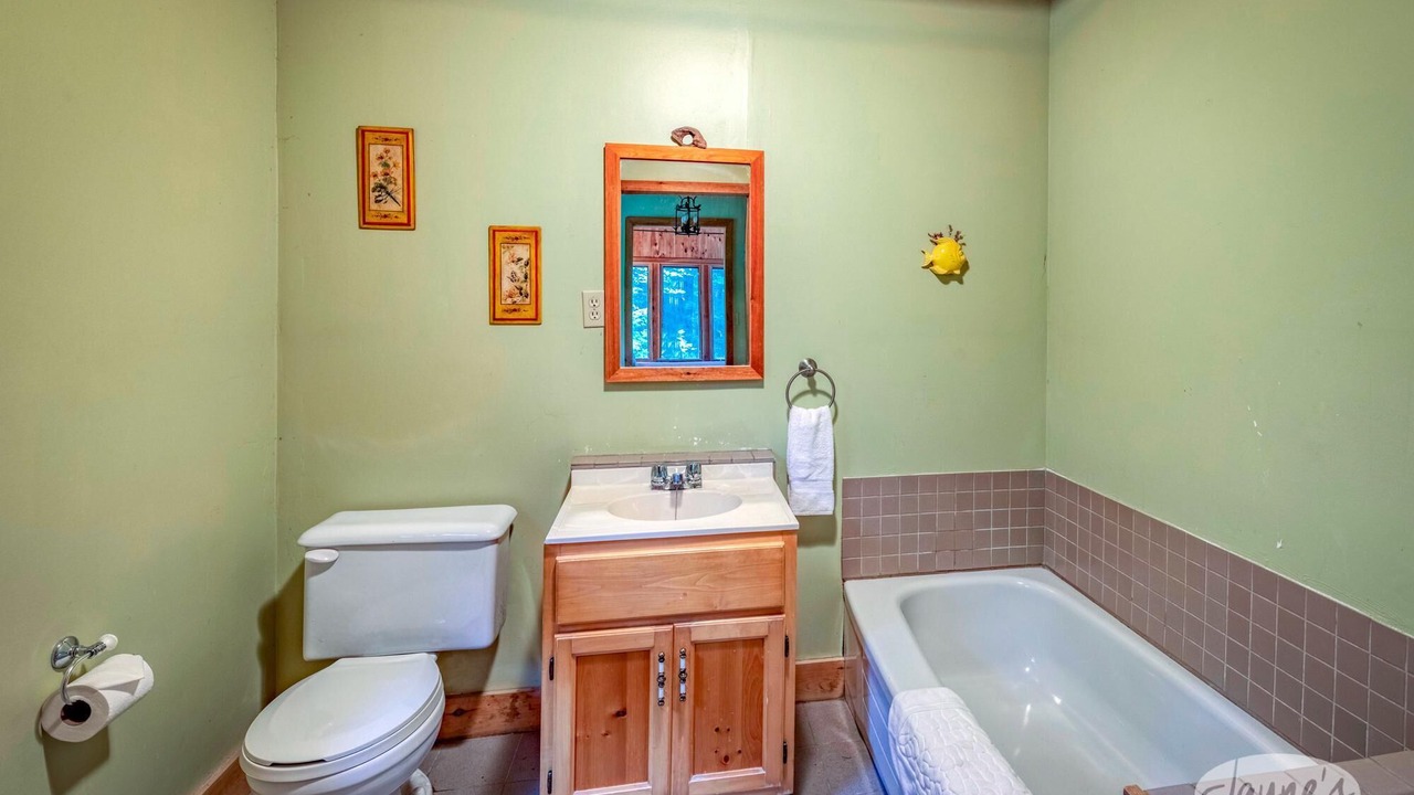 Photo of Bathroom in Minett