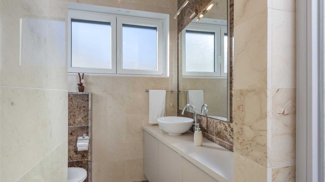 Photo of Bathroom in Cove Makarac (Milna)