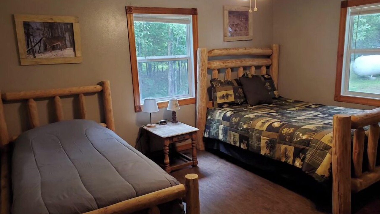Photo of Bedroom in Bull Shoals