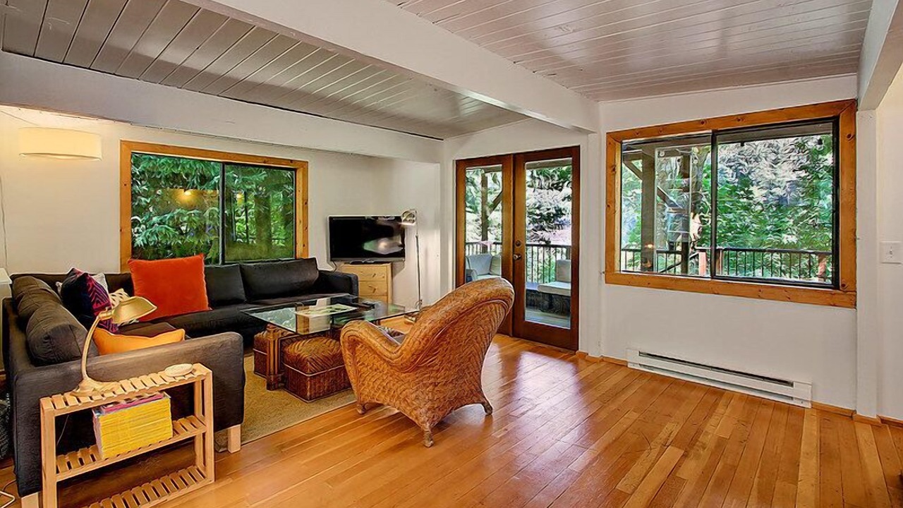 Photo of Outdoor in Gold Bar