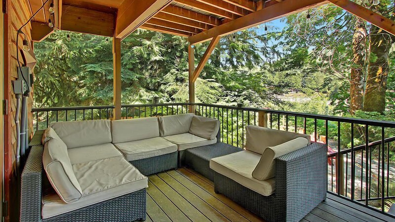 Photo of Others in Gold Bar