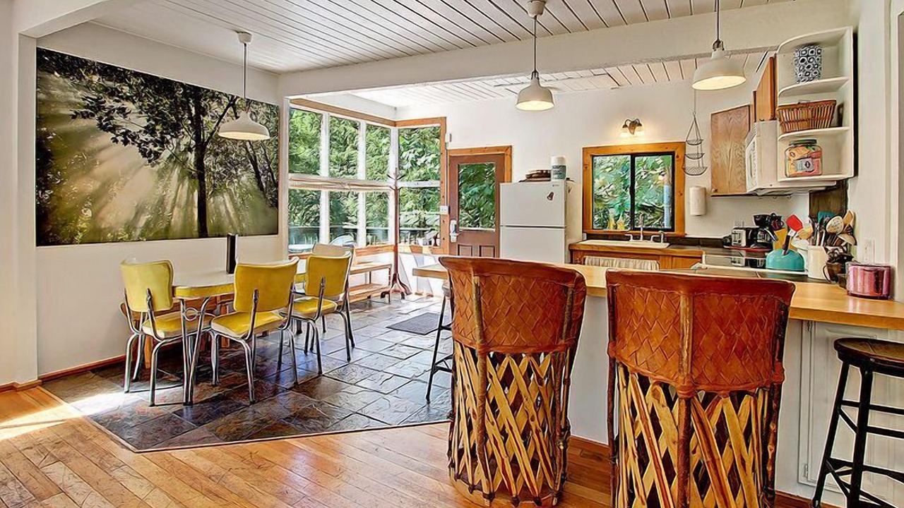 Photo of Others in Gold Bar