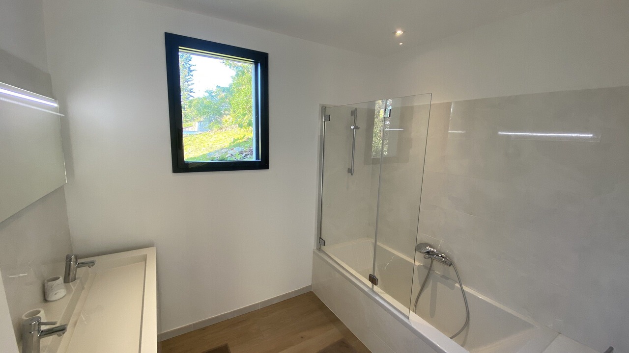 Photo of Bathroom in Les Molieres-Sud