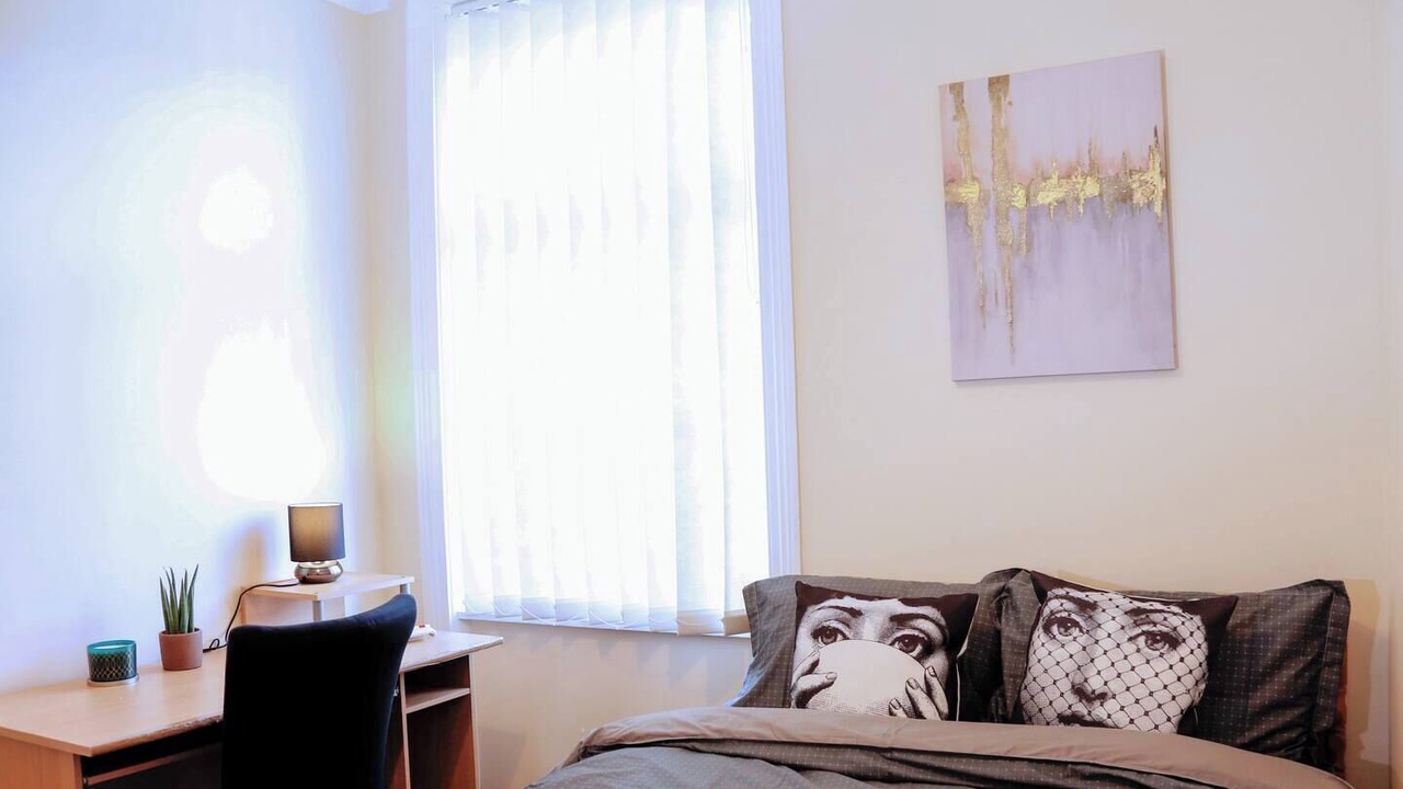 Photo of Others in Roker