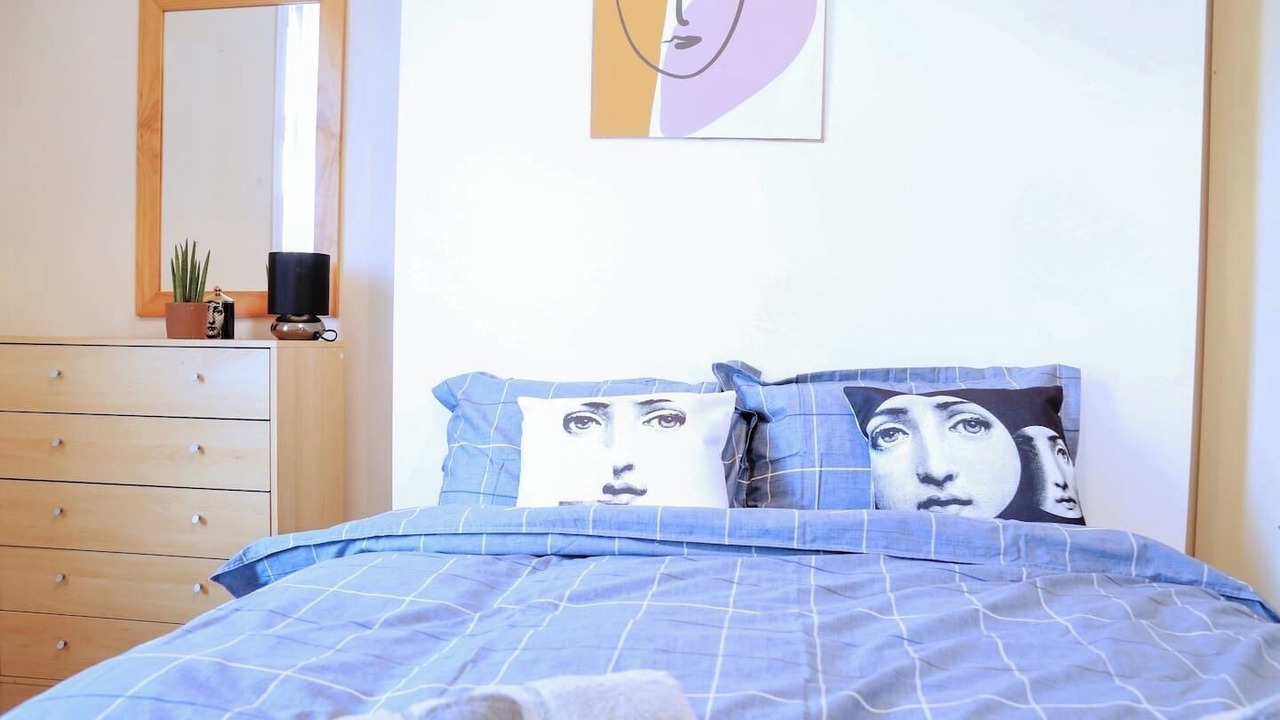 Photo of Others in Roker