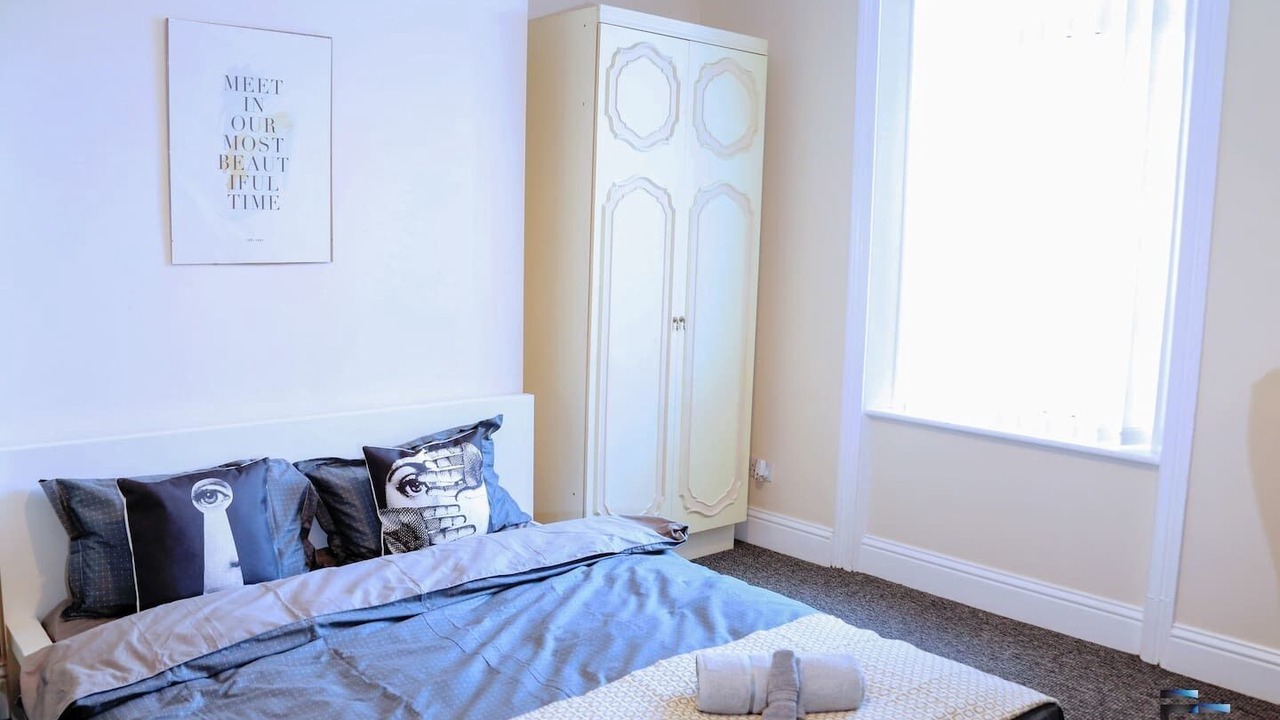 Photo of Others in Roker