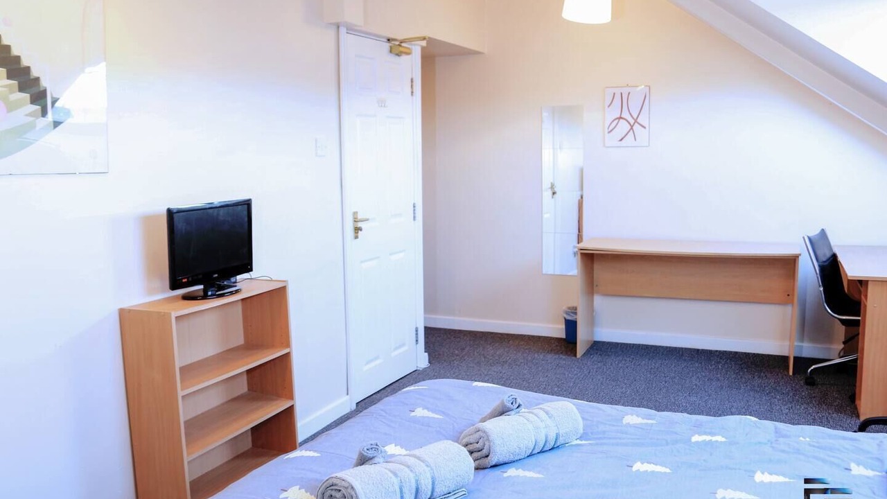 Photo of Others in Roker