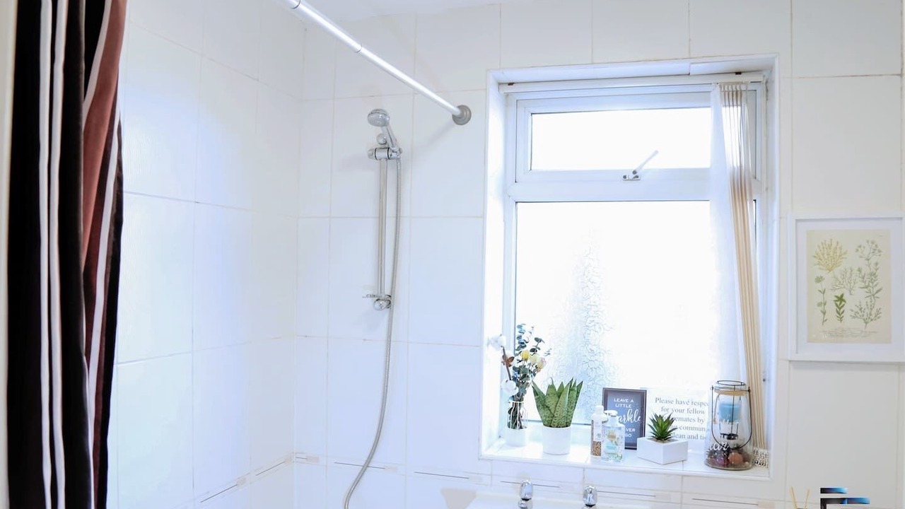 Photo of Others in Roker