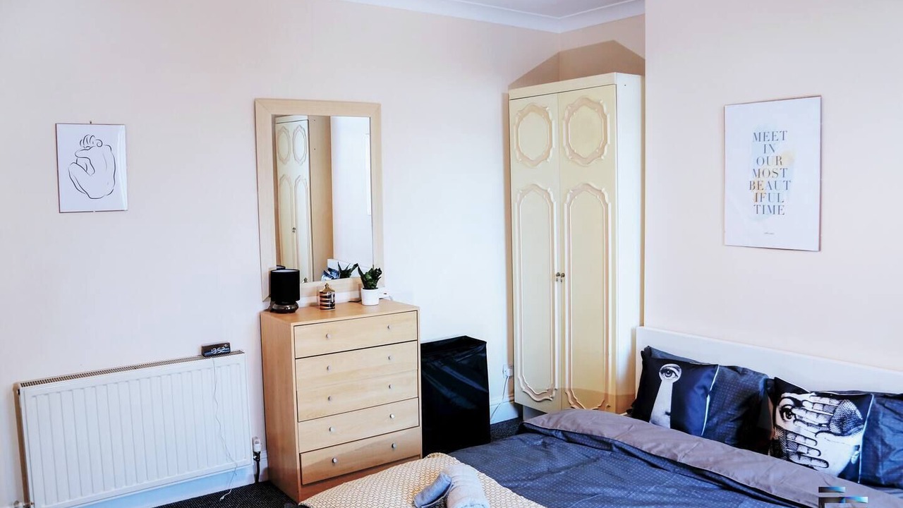 Photo of Others in Roker