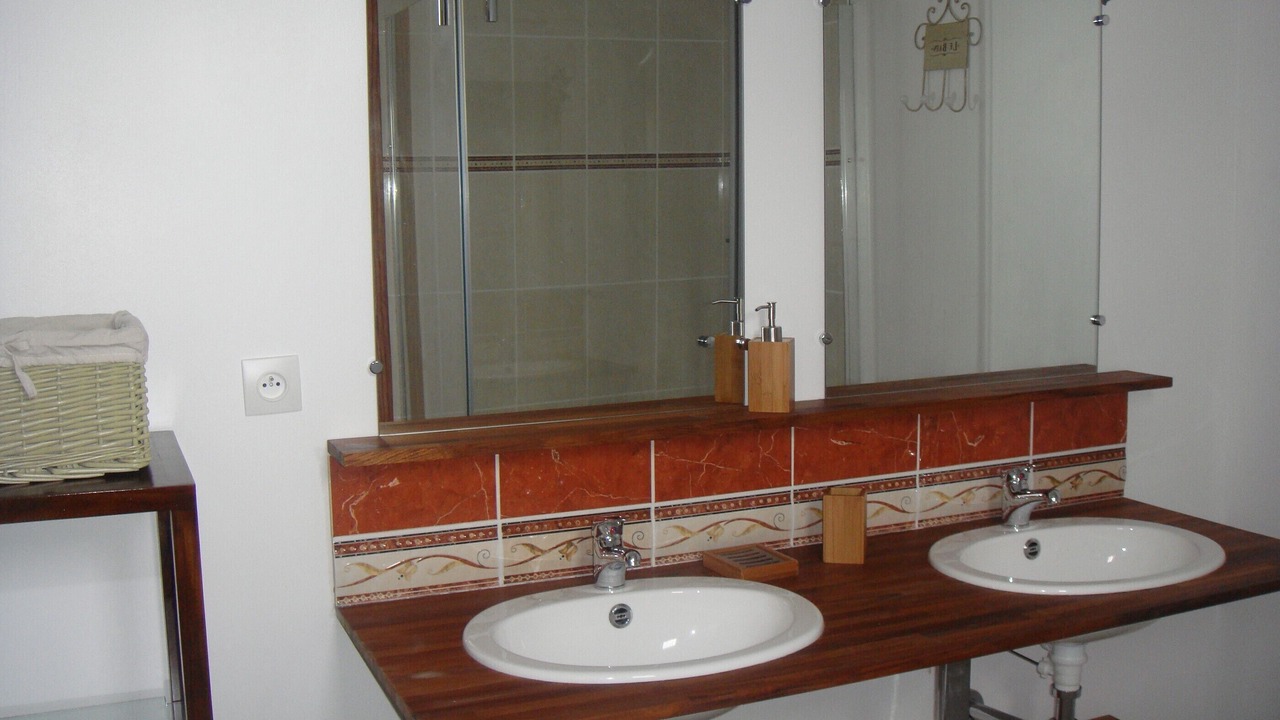 Photo of Bathroom in Nibas