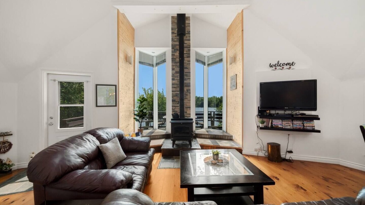Photo of Livingroom in Dunchurch