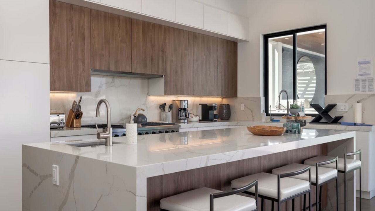 Photo of Kitchen in Racquet Club Estates