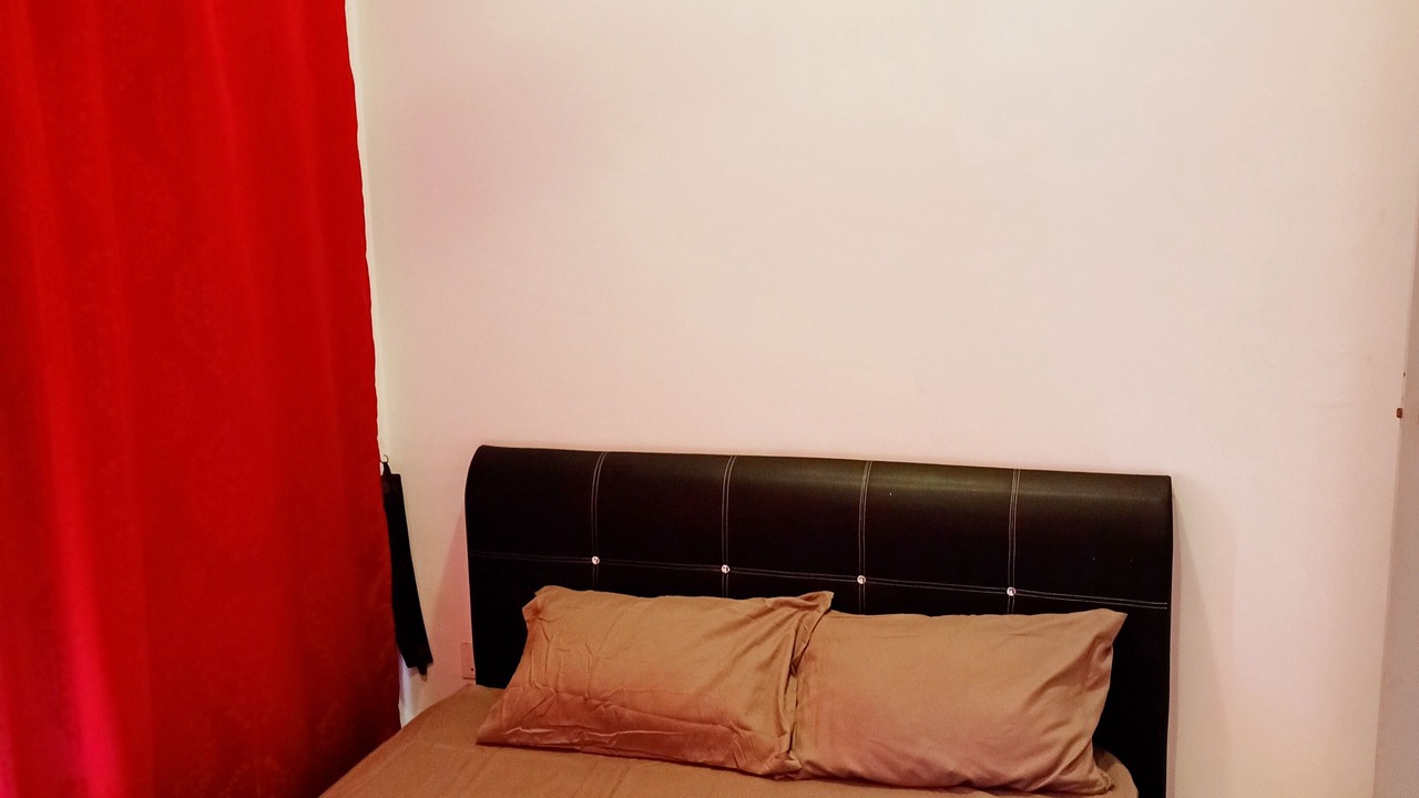 Photo of Bedroom in Maluri